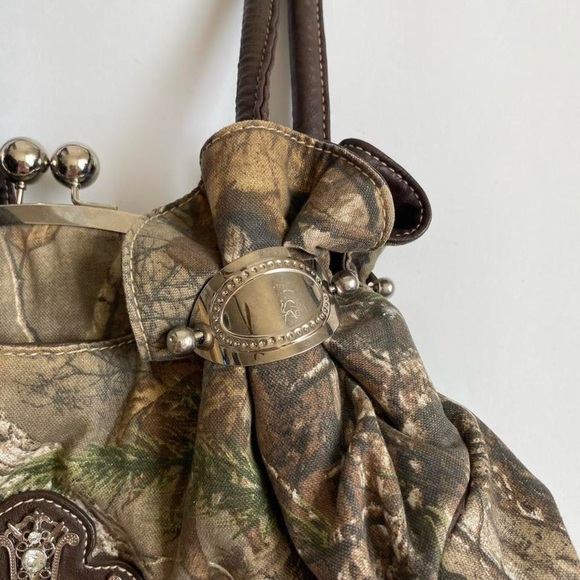 SOLD - Picture 6 of 8